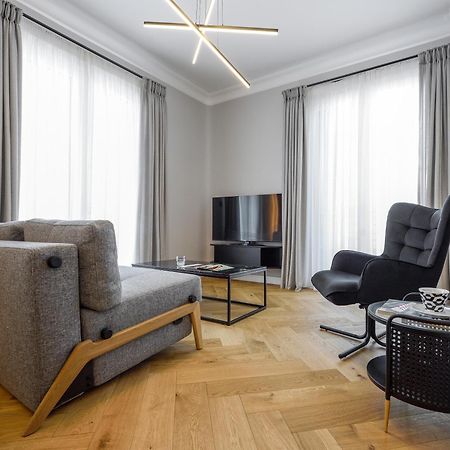 King Apartment Thessaloniki By Luxlikehome Exterior photo