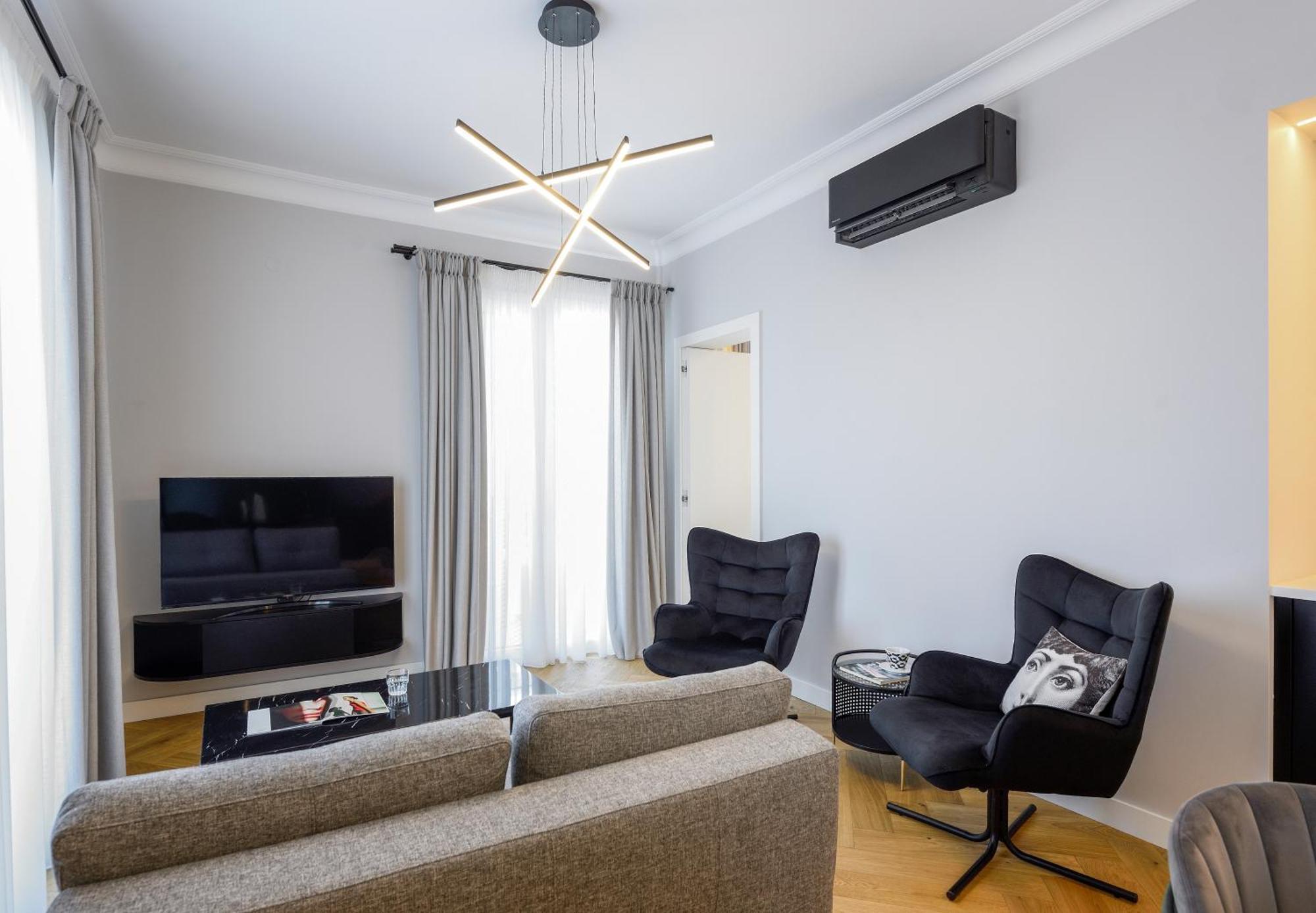 King Apartment Thessaloniki By Luxlikehome Exterior photo