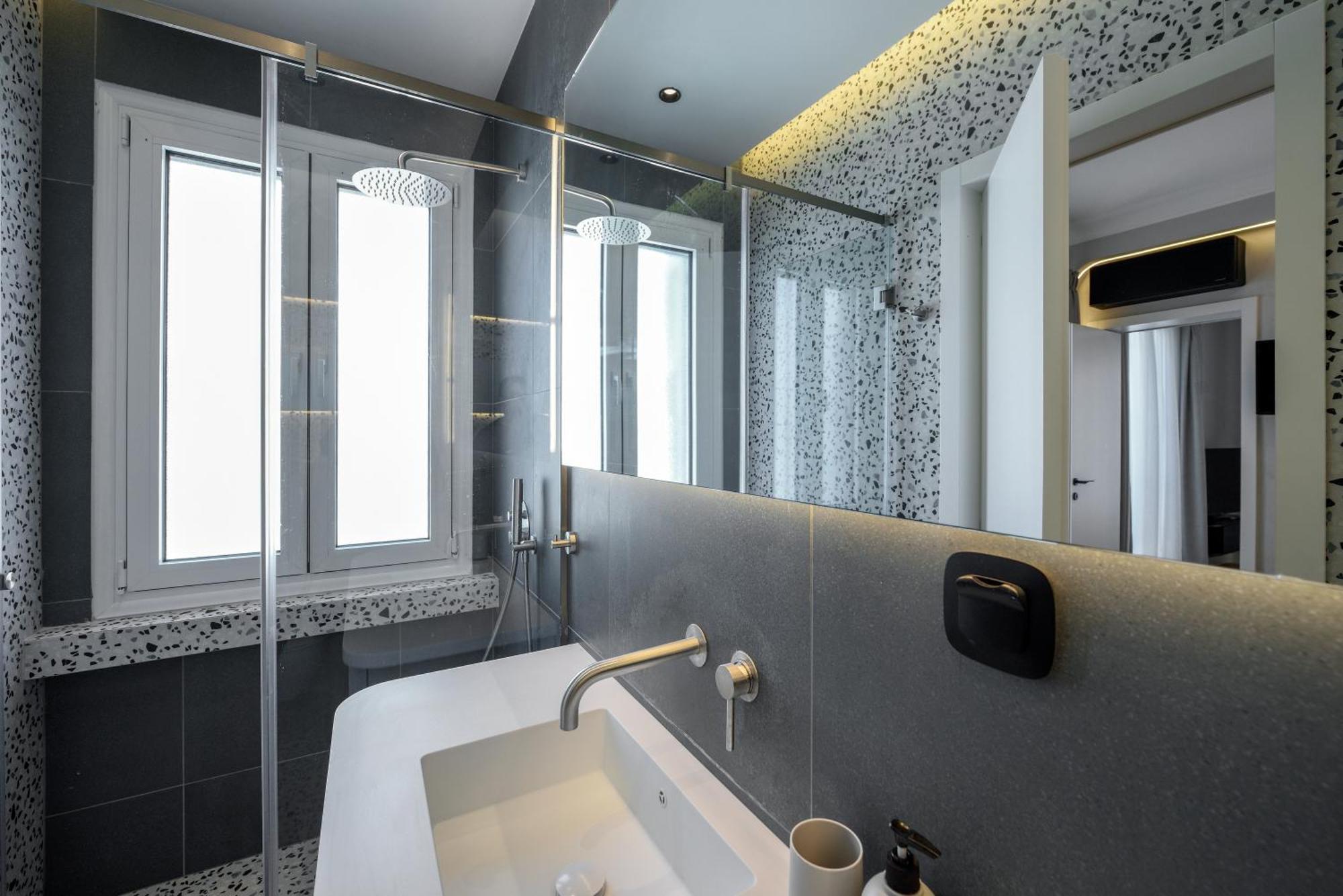 King Apartment Thessaloniki By Luxlikehome Exterior photo